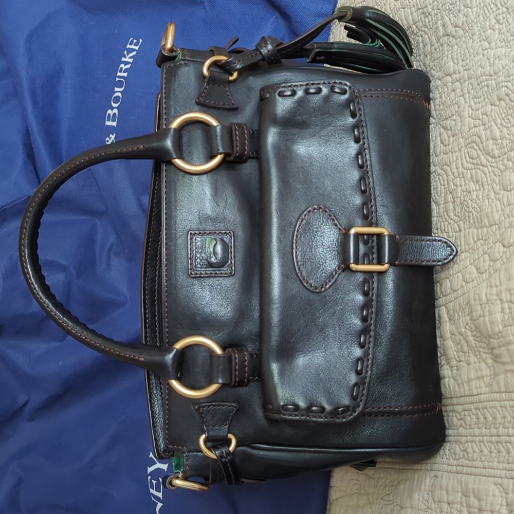 EUC Dooney & Bourke Florentine Satchel